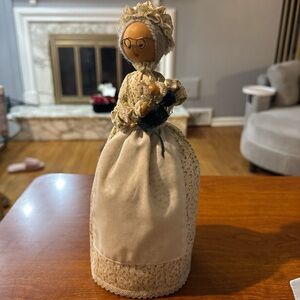 Burton Wooden Base with Cream Fabric